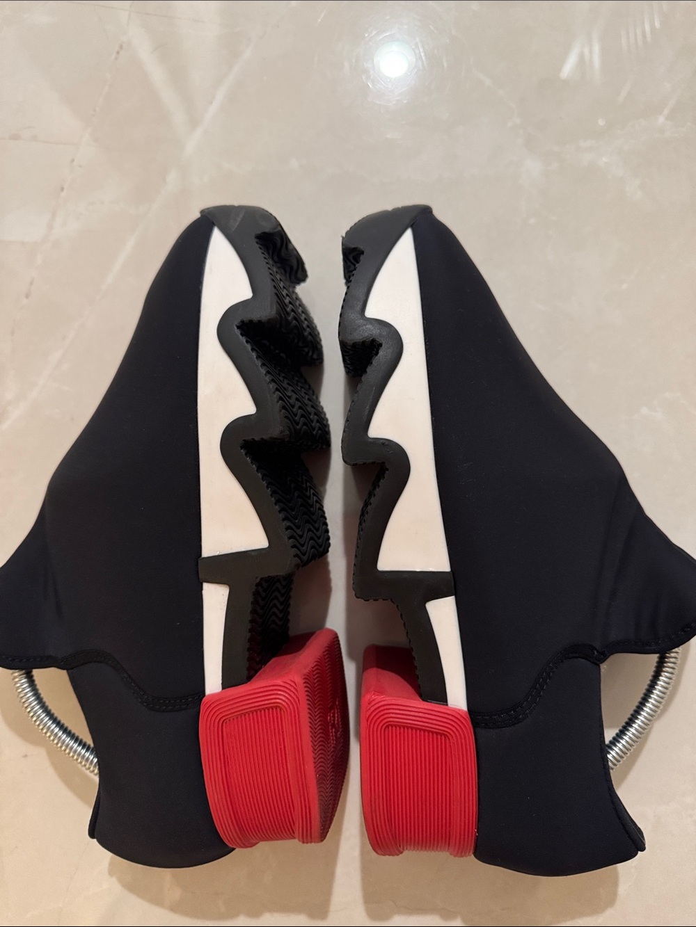 New iRi NYC Women's Black Red Wes Neoprene Low Top Sneakers Streetwear Sz 40.5